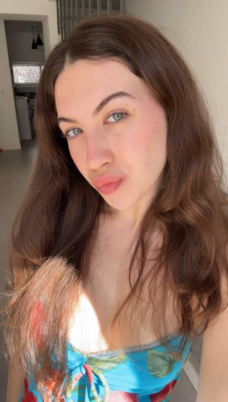 Nude girl Amber in Krakow